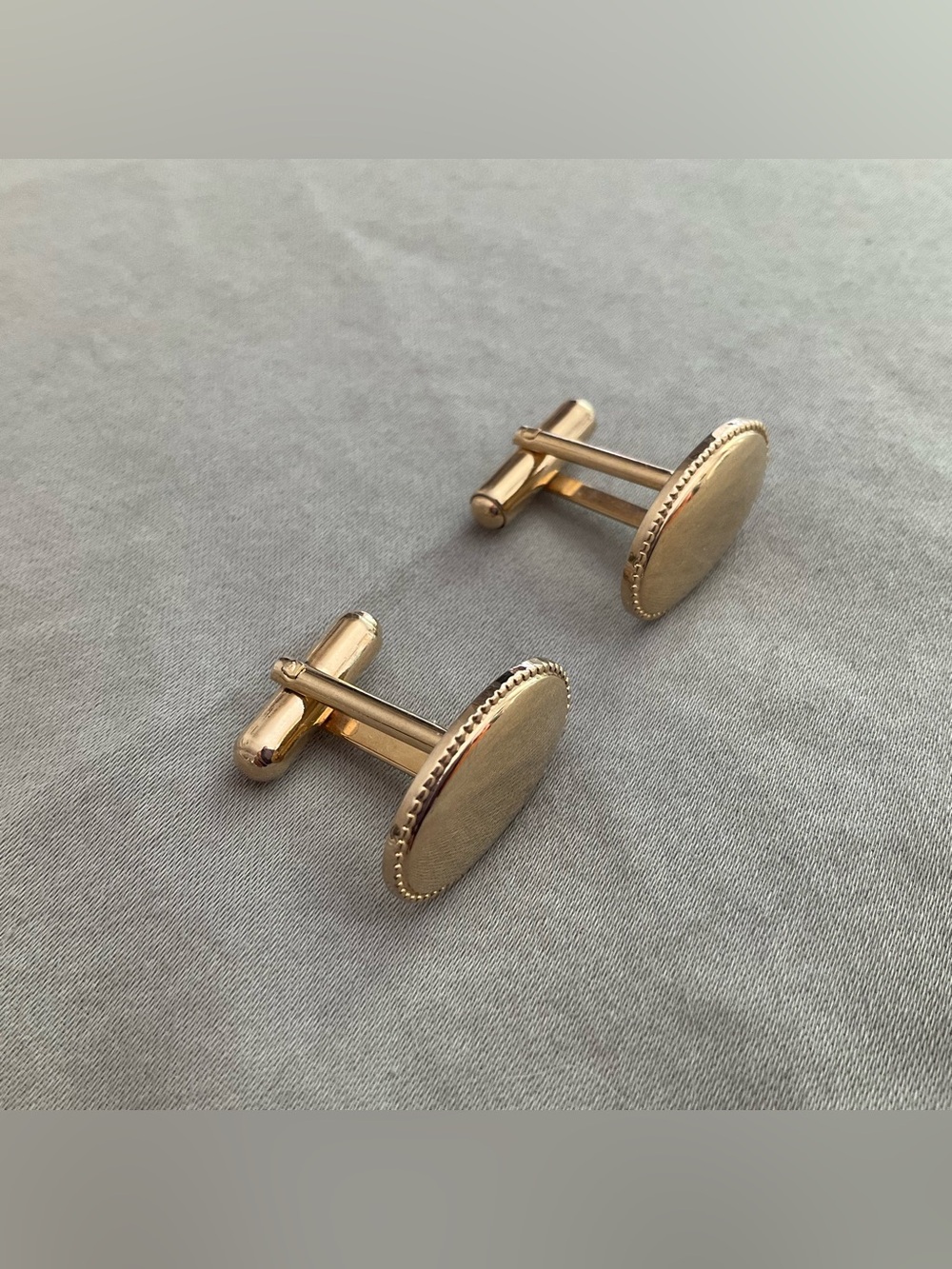 Vintage Gold Oval Beaded Edge Cufflinks